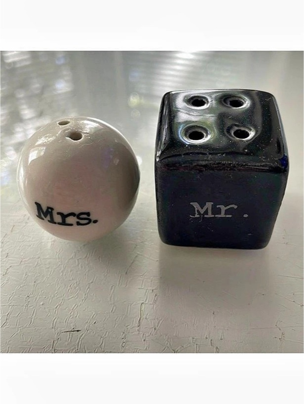 Mr. & Mrs. Salt Pepper Shaker Set